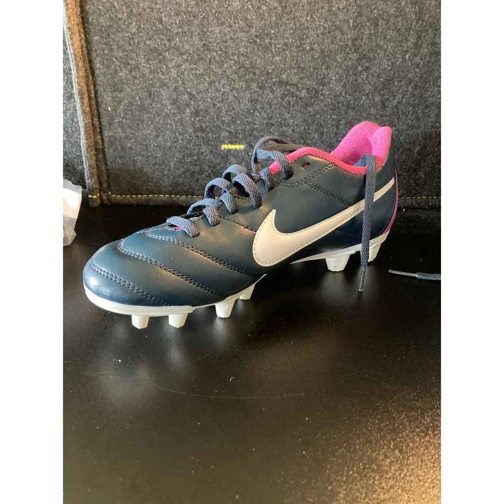 Nike‎ Tiempo Natural IV FG Soccer Cleats Navy Pink Kids US 6Y 524939-400 EUC